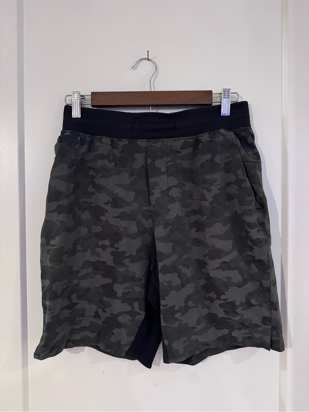 Lululemon Men's Black & Gray Camo Athletic Shorts